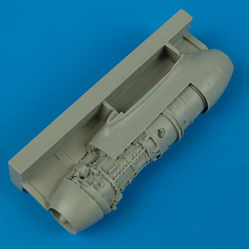 Quickboost 72233 1/72 Messerschmitt Me-262 engine (designed to be used with Hasegawa kits)