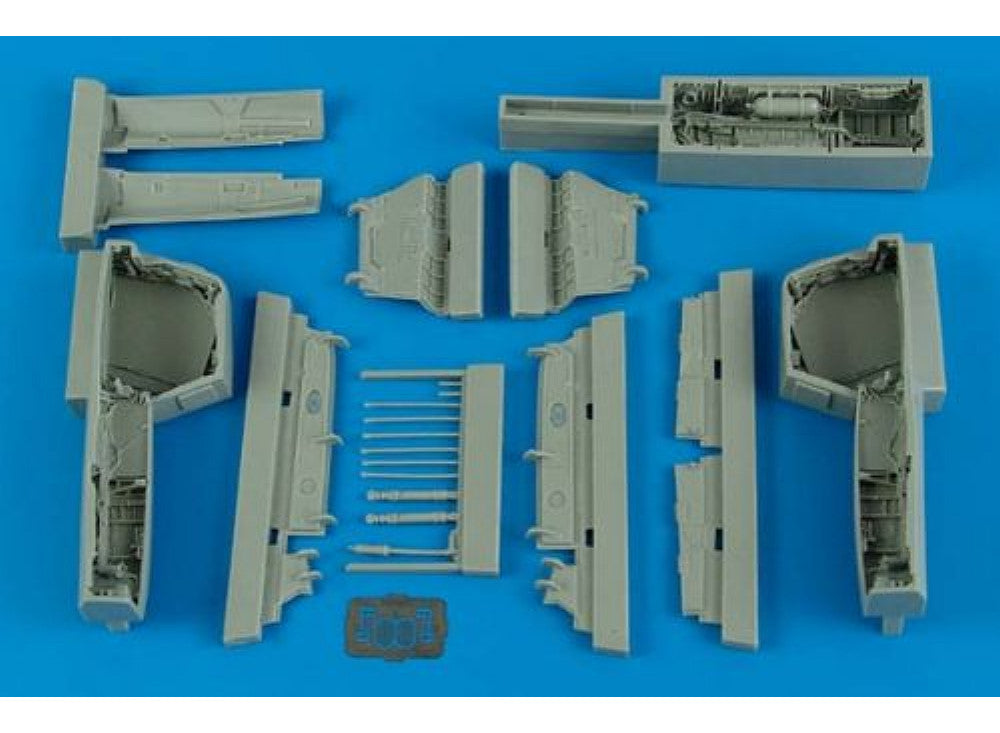 1/48 Aires - Grumman F-14A/F-14B/F-14D Tomcat wheel bay (designed to be used with Hobby Boss kits)