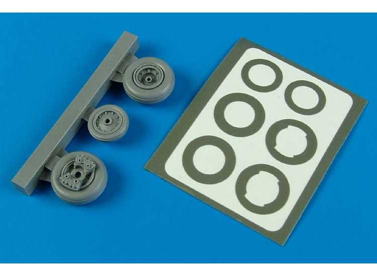 1/48 Aires - North-American T-28 Trojan wheels & paint masks (designed to be used with Roden kits) [T-28B T-28C T-28D]
