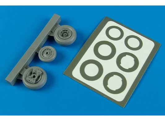 1/48 Aires - North-American T-28 Trojan wheels & paint masks (designed to be used with Roden kits) [T-28B T-28C T-28D]