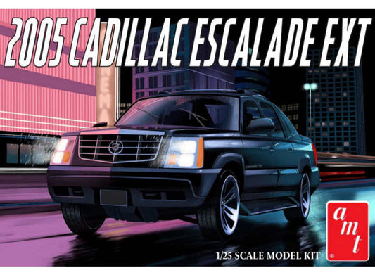 1/25 AMT - 2005 Cadillac Escalade EXT