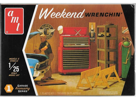 1/25 AMT - Garage Accessory Set 1 - Weekend Wrenchin
