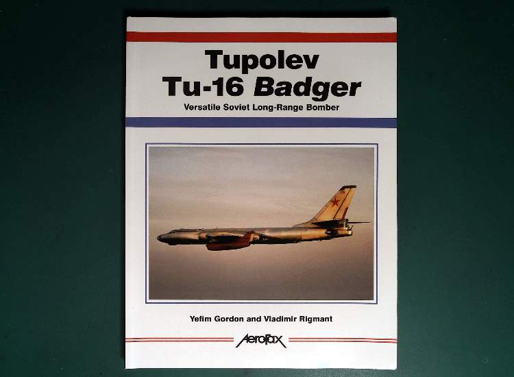 - Aerofax - Tupolev Tu-16 Badger