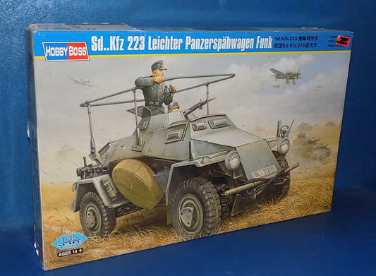 1/35 Hobbyboss - Sd.Kfz.223 Leichter Panzerspahwagen Funk