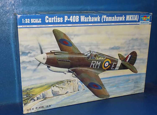 1/32 Trumpeter - P-40B Warhawk / Tomahawk Mk.IIA