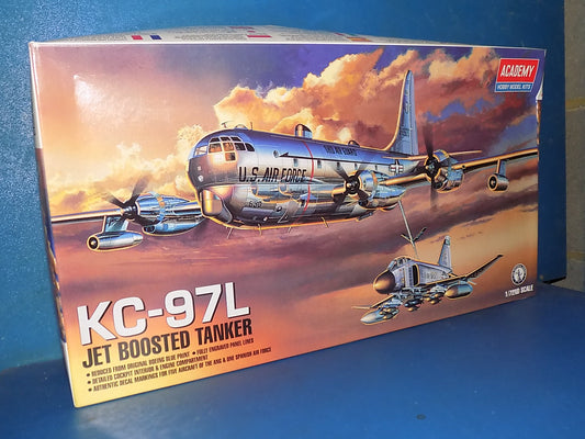 1/72 Academy - KC-97L Jet Boosted Tanker