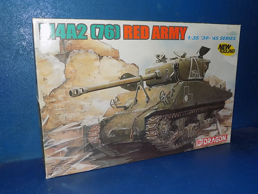 1/35 Dragon - M4A2(76) Sherman Red Army