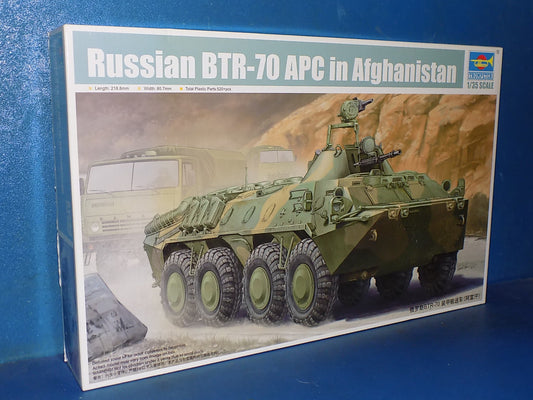 1/35 Trumpeter - Russian BTR-70 APC in Afghanistan