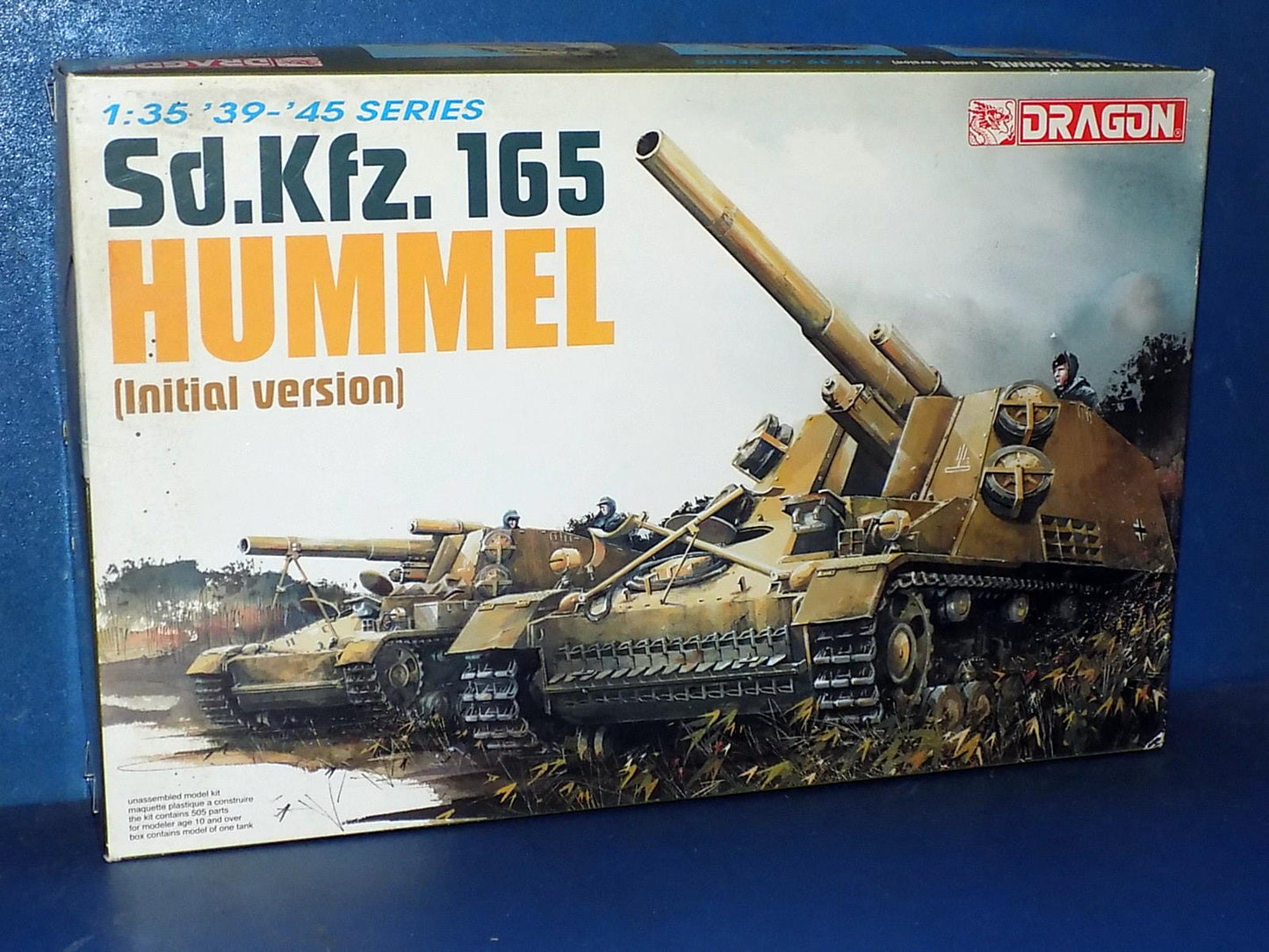 1/35 Dragon - Sd.Kfz.165 Hummel w/Figures