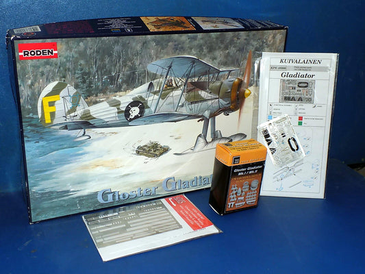 1/48 Roden - Gloster Gladiator Mk.II w/Extras