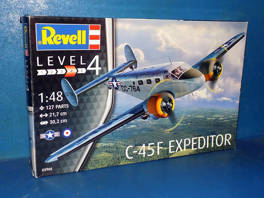 1/48 Revell - C-45F Expeditor