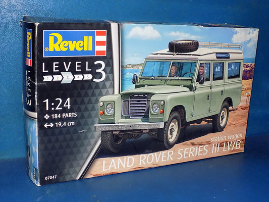 1/24 Revell - Land Rover Series III LWB