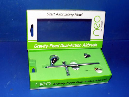  Iwata - Neo CN Gravity Fed Dual Action Airbrush