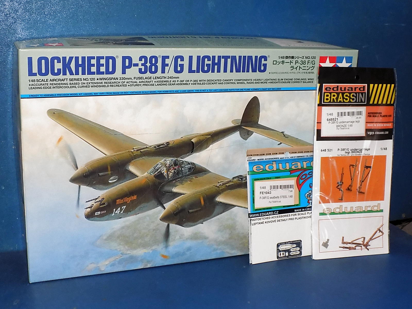 1/48 Tamiya - P-38 F/G Lightning w/Extras