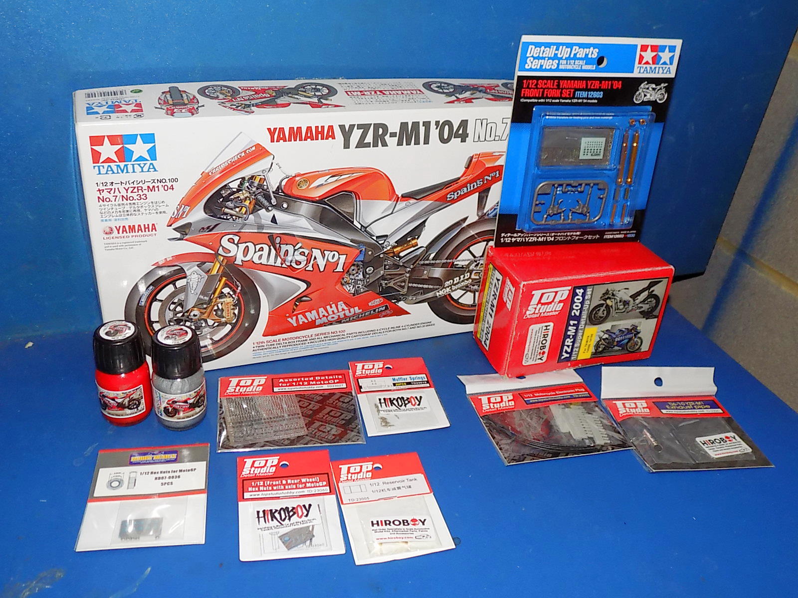 Tamiya MFS55291 14100 1/12 Yahama YZR-M1 04 w/Extras – Models For