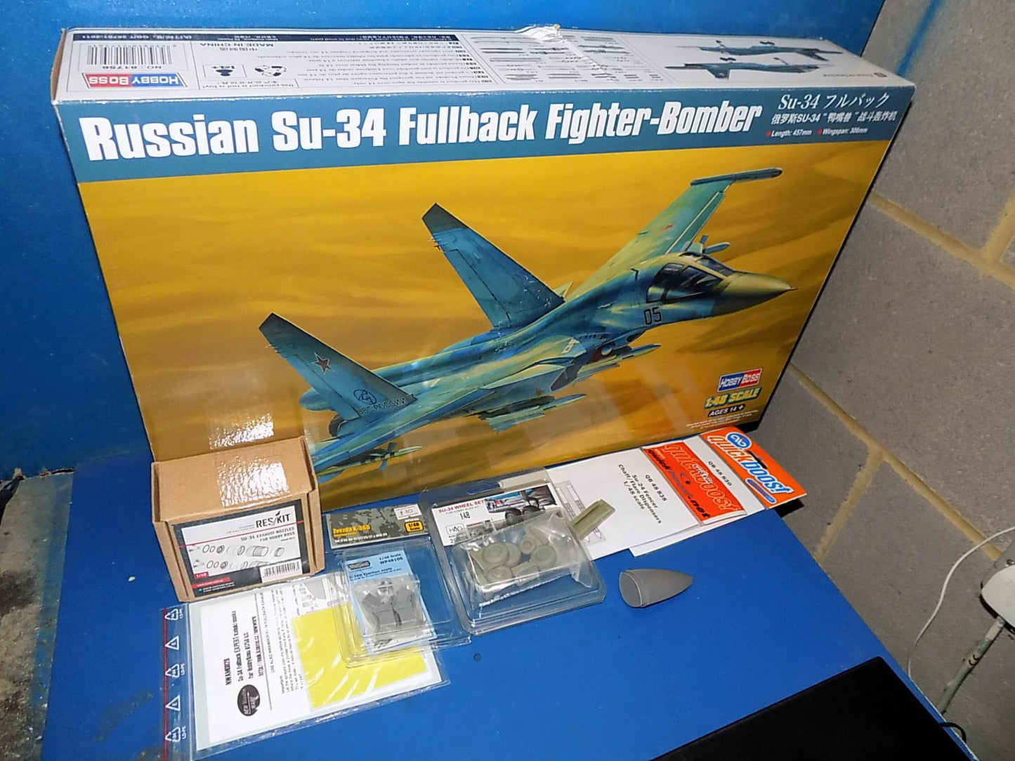 1/48 Hobbyboss - Su-34 Fullback w/Extras