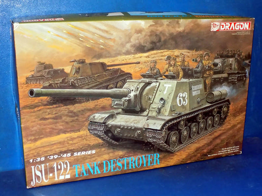 1/35 Dragon - JSU-122 Tank Destroyer