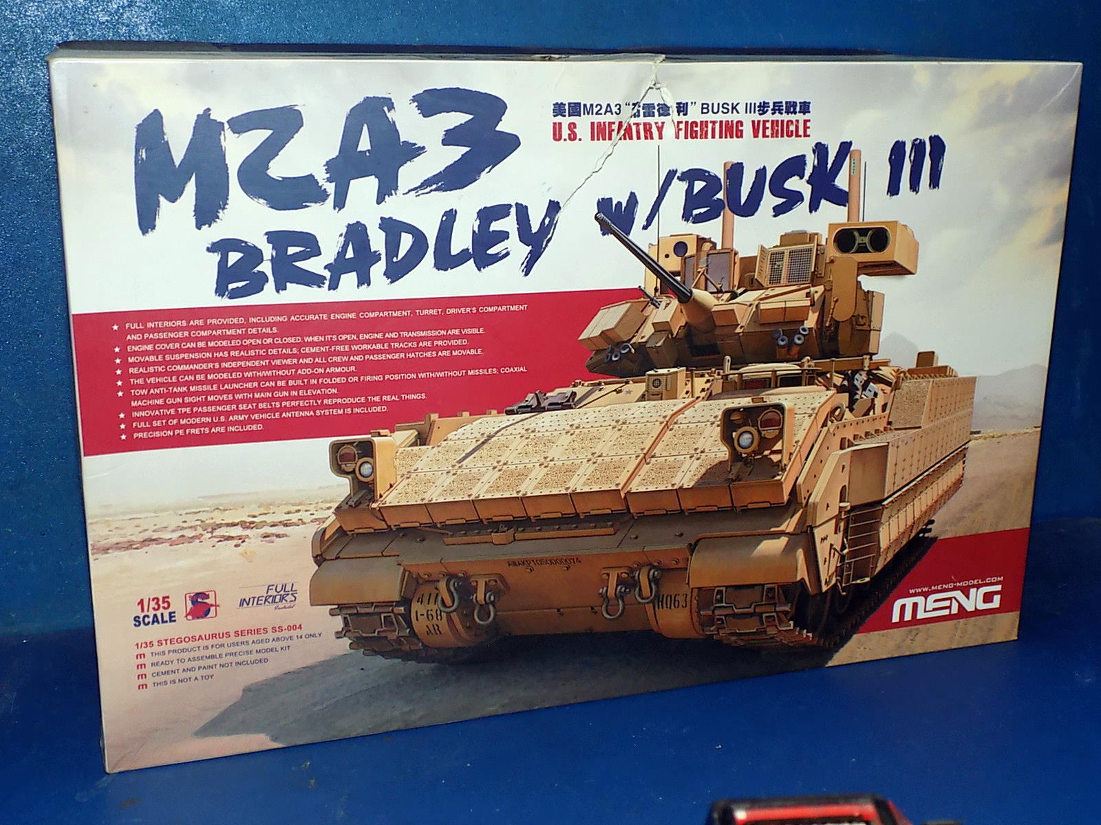 1/35 Meng Model - m2a3 Bradley w/Busy III