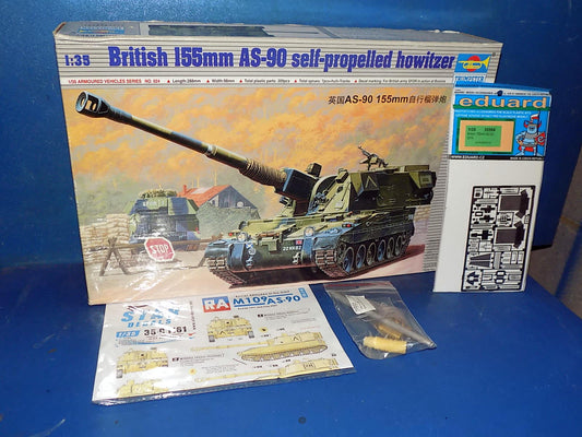 1/35 Trumpeter - British 155mm AS-90 SPG w/Extras