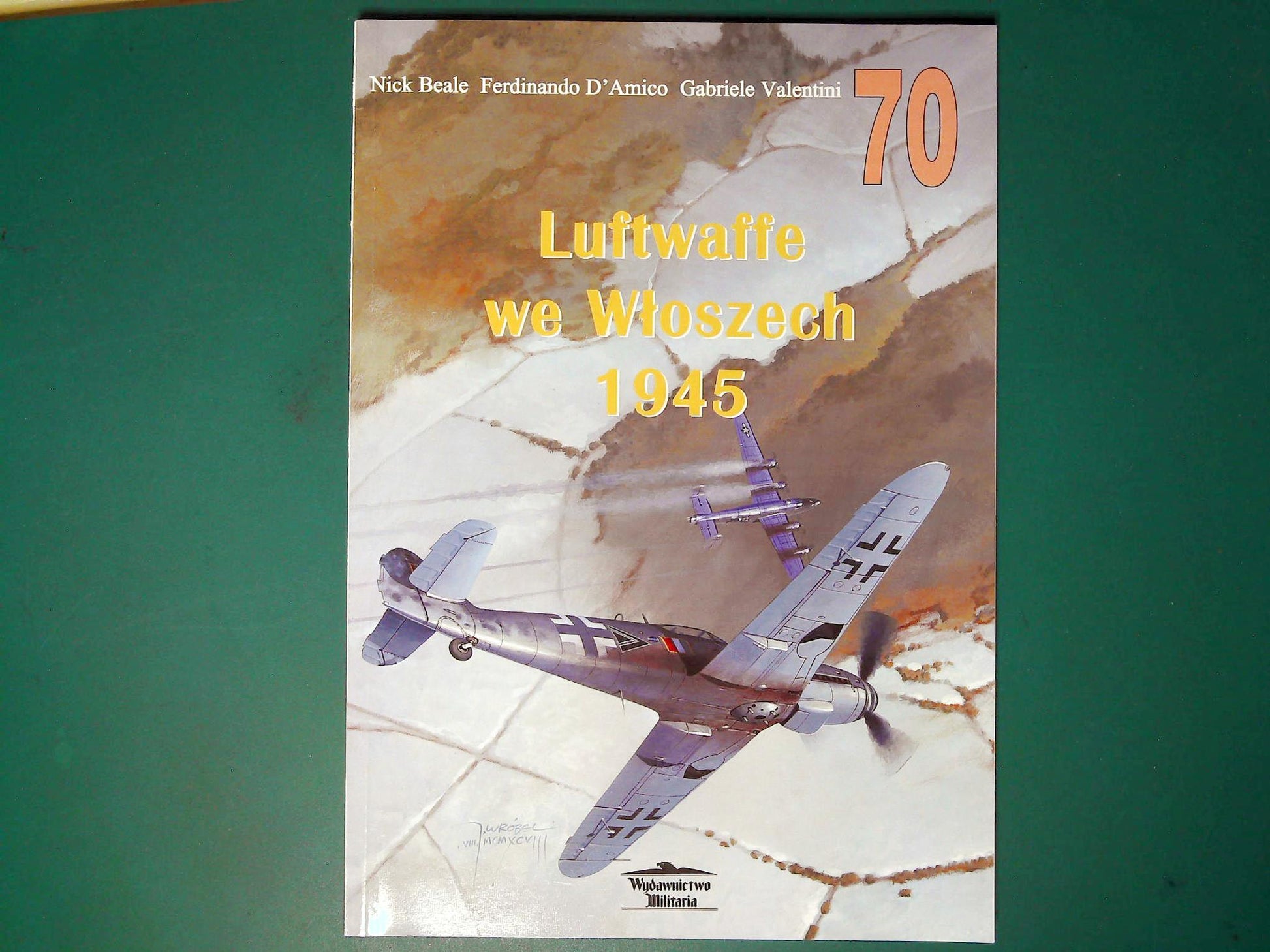  Wydawnictwo Militaria - 70: Luftwaffe we Wloszech 1945 (Polish Text)