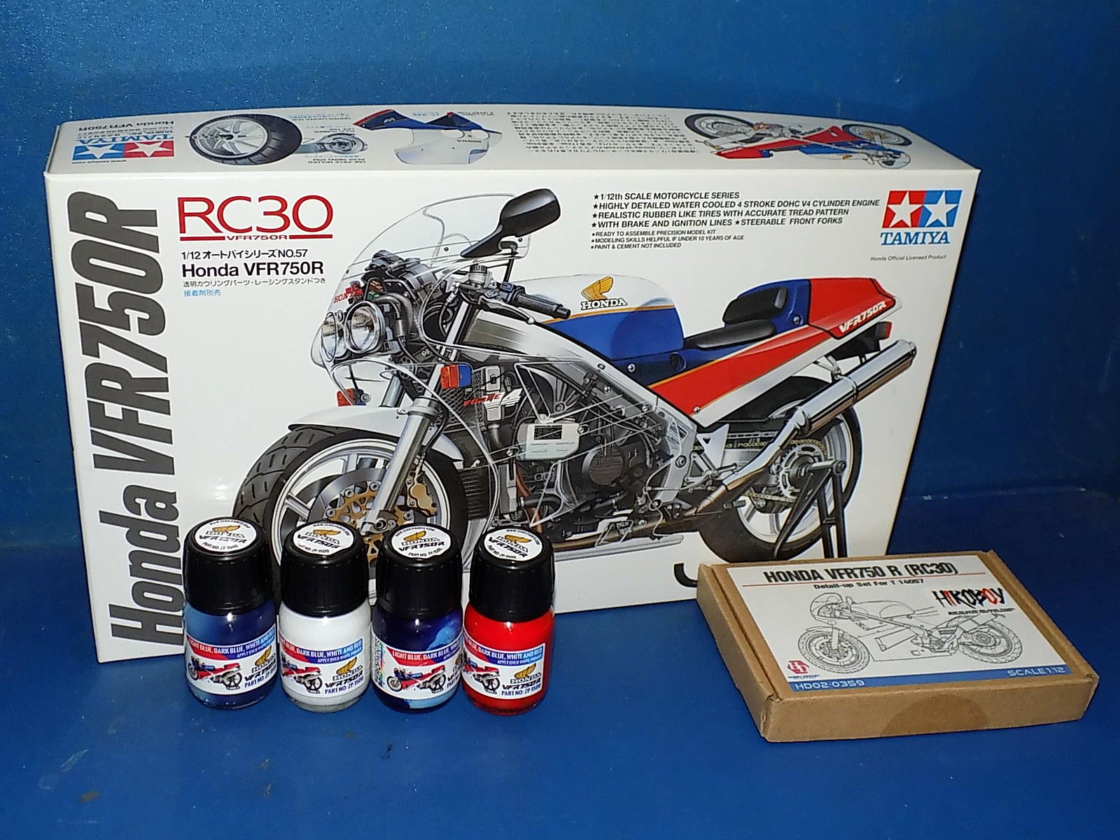 1/12 Tamiya - Honda VFR750R w/Extras