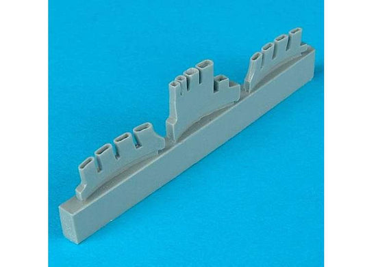 1/32 Quickboost - Focke-Wulf Fw-190A-8 exhaust (designed to be used with Hasegawa kits)