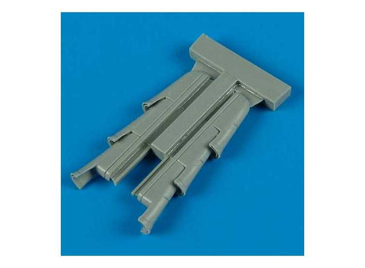 1/32 Quickboost - Supermarine Spitfire Mk.V exhaust (designed to be used with Hobby Boss kits)