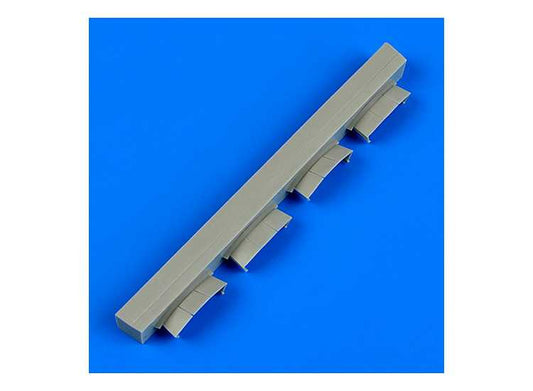 1/48 Quickboost - Beech C-45F/UC-45F engine cooling gills (designed to be used with ICM kits)
