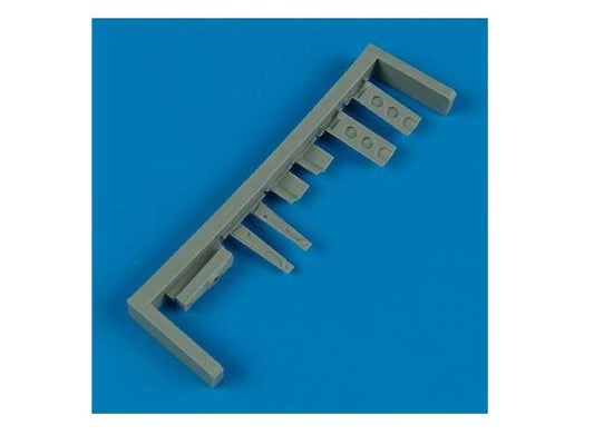 1/72 Quickboost - Curtiss P-40E Warhawk undercarriage covers (designed to be used with Academy kits)[P-40M P-40B]