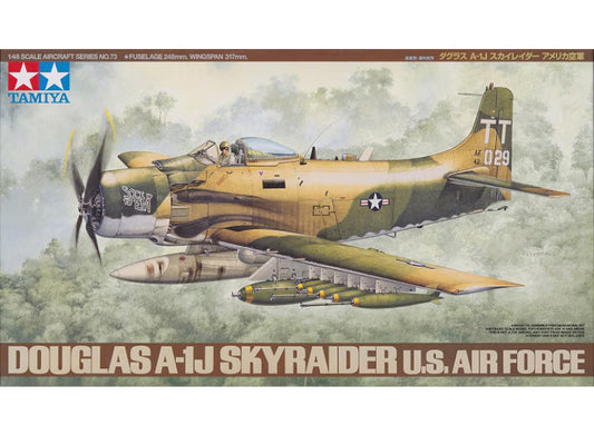 1/48 Tamiya - Douglas A-1J Skyraider US Air Force