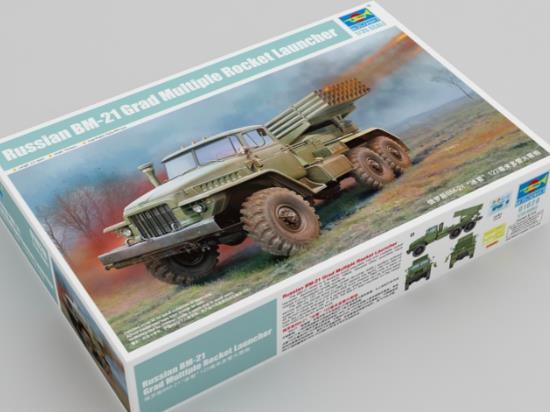 1/35 Trumpeter - Russian BM-21 Grad Multiple Rocket Launcher
